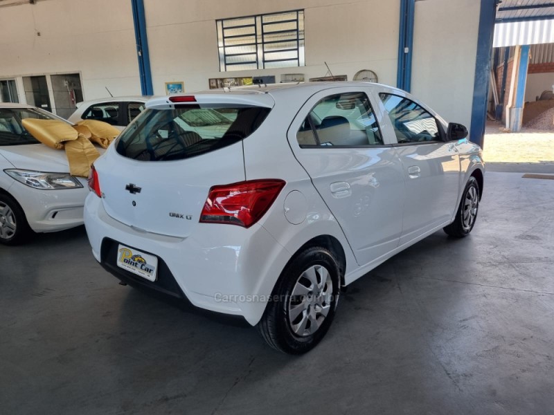 ONIX 1.0 MPFI LT 8V FLEX 4P MANUAL - 2017 - VACARIA
