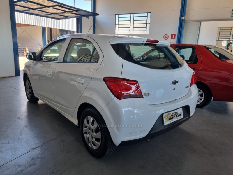 ONIX 1.0 MPFI LT 8V FLEX 4P MANUAL - 2017 - VACARIA
