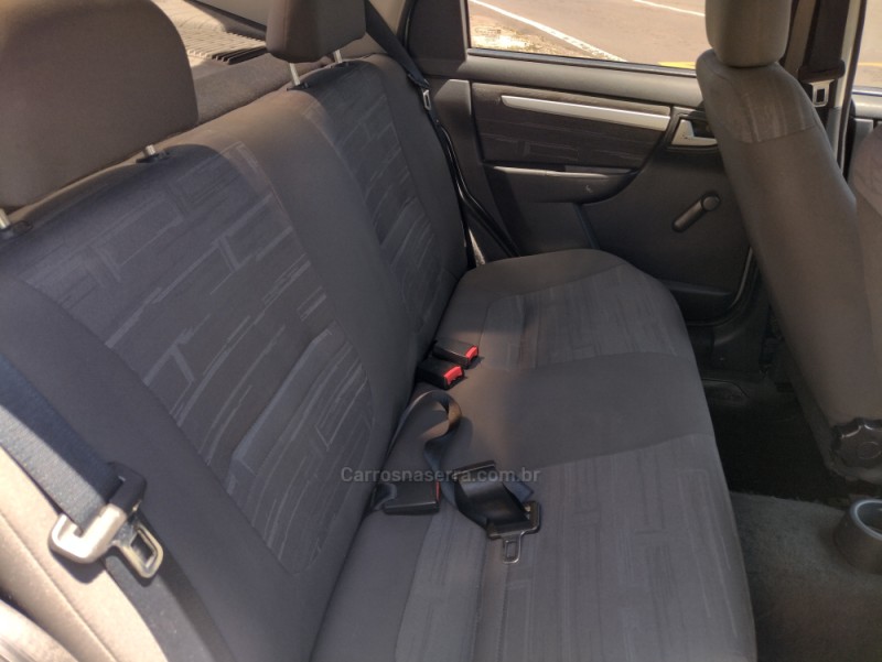 PRISMA 1.4 MPFI MAXX 8V FLEX 4P MANUAL - 2010 - CAXIAS DO SUL