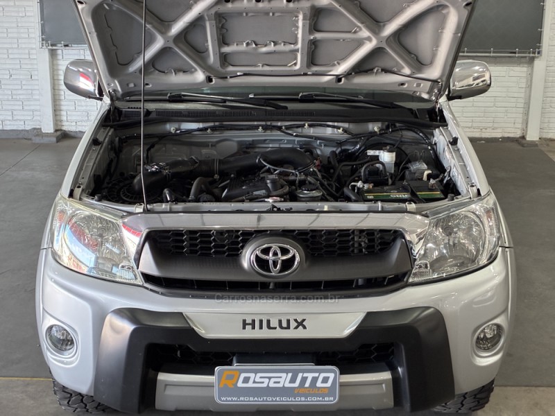 HILUX 2.7 SR 4X2 CD 16V GASOLINA 4P AUTOMÁTICO - 2010 - VENâNCIO AIRES