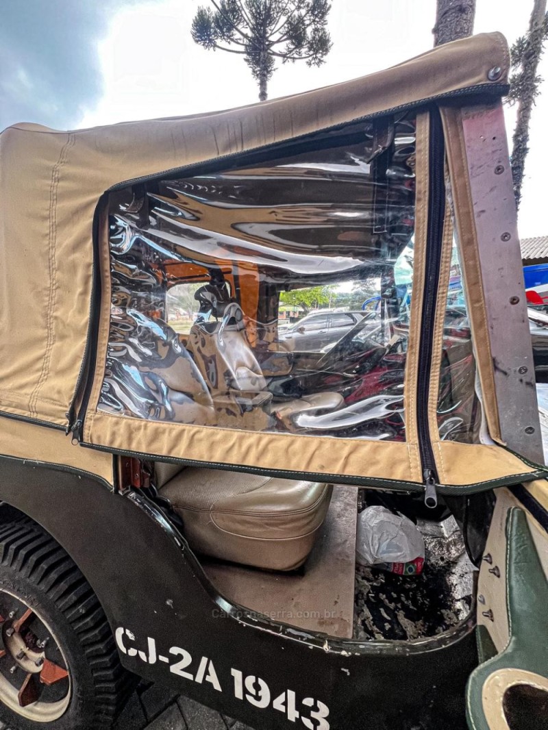 JEEP  - 1943 - CANELA