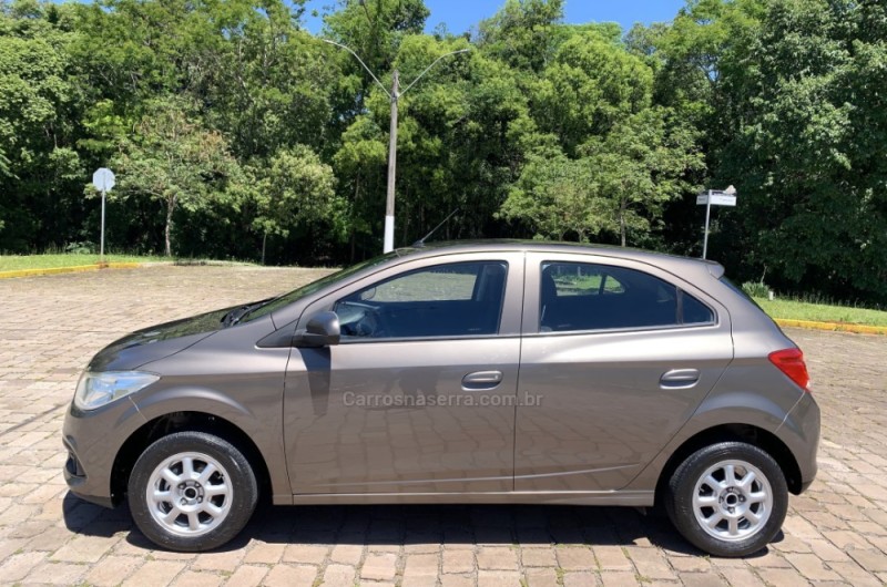 ONIX 1.0 MPFI LT 8V FLEX 4P MANUAL - 2014 - GUAPORé