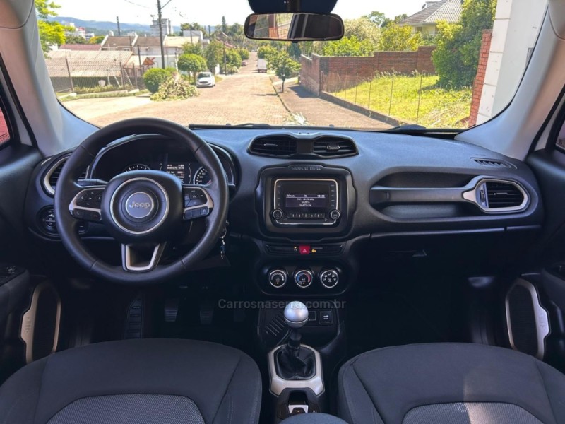 RENEGADE 1.8 16V FLEX SPORT 4P MANUAL - 2016 - VENâNCIO AIRES