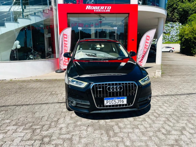 Q3 2.0 TFSI AMBIENTE QUATTRO 4P GASOLINA S TRONIC