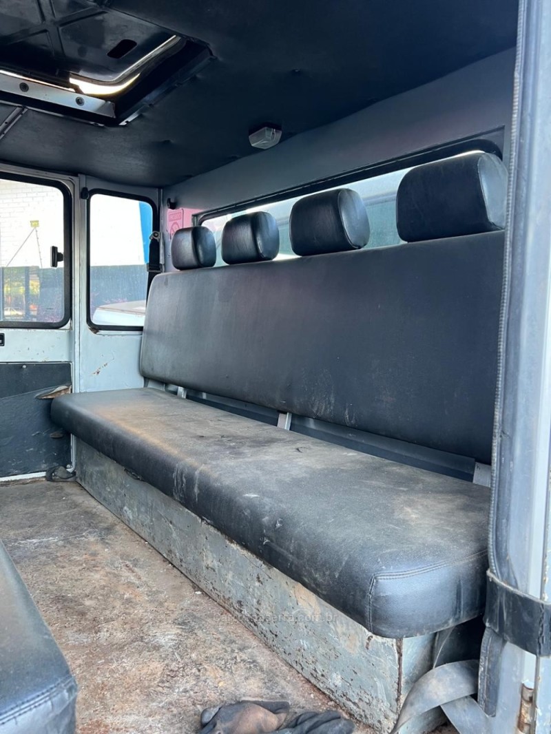 F-4000 TURBO (CUMMINS) 4X4 - 2011 - CANELA