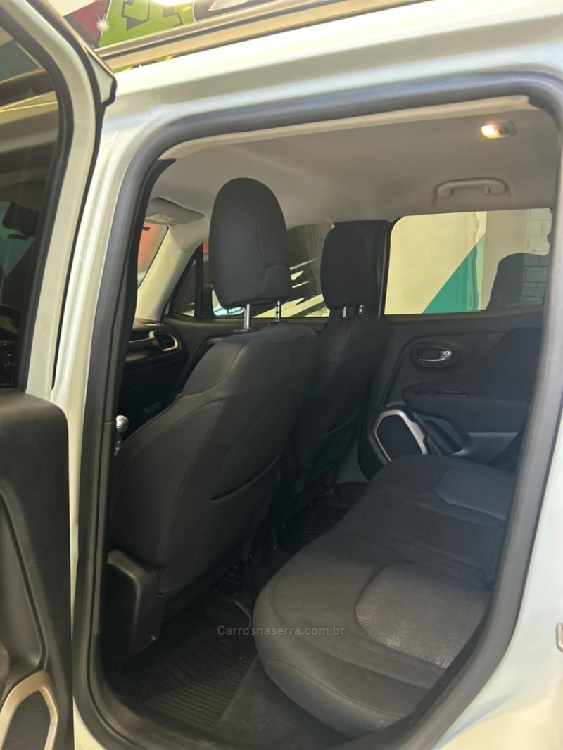 RENEGADE 1.8 16V FLEX SPORT 4P MANUAL - 2018 - NOVO HAMBURGO