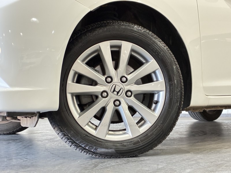 CIVIC 1.8 LXS 16V FLEX 4P AUTOMÁTICO - 2016 - VENâNCIO AIRES