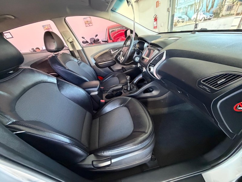 IX35 2.0 MPI 4X2 16V FLEX 4P MANUAL - 2012 - CAXIAS DO SUL