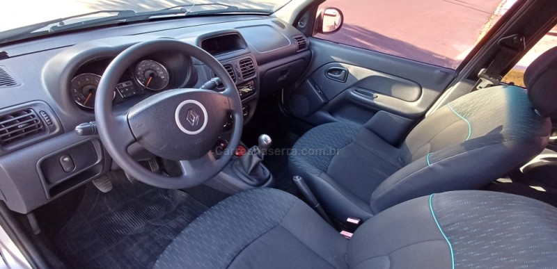 CLIO 1.0 EXPRESSION 16V FLEX 4P MANUAL - 2015 - FARROUPILHA