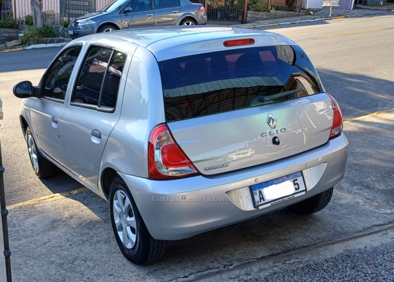 CLIO 1.0 EXPRESSION 16V FLEX 4P MANUAL - 2015 - FARROUPILHA