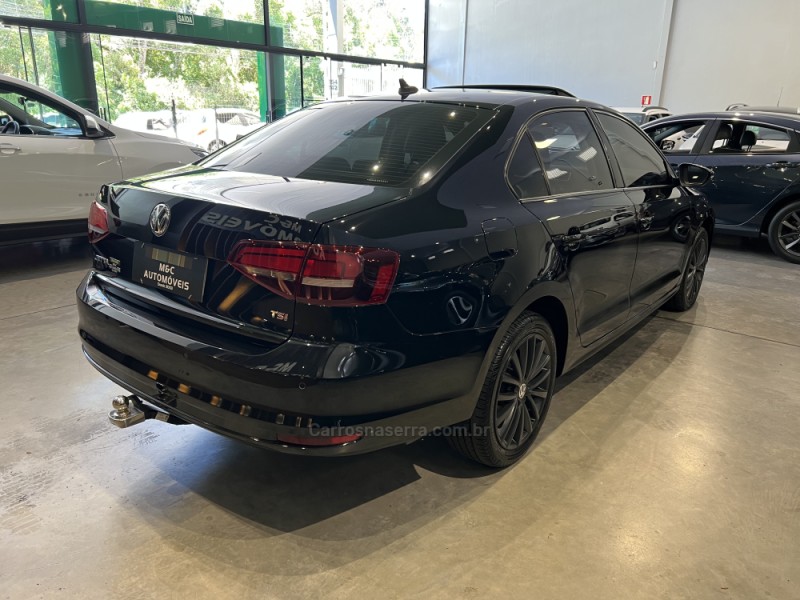 JETTA 1.4 16V TSI COMFORTLINE GASOLINA 4P TIPTRONIC - 2017 - CAXIAS DO SUL