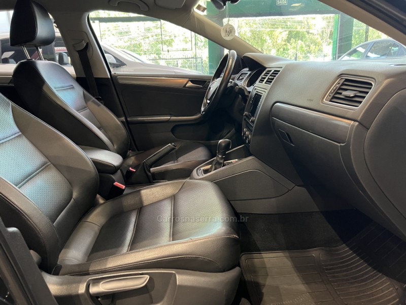 JETTA 1.4 16V TSI COMFORTLINE GASOLINA 4P TIPTRONIC - 2017 - CAXIAS DO SUL