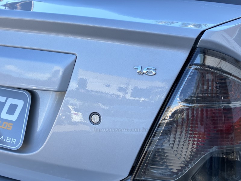 FIESTA 1.6 ROCAM SEDAN 8V FLEX 4P MANUAL - 2014 - VENâNCIO AIRES