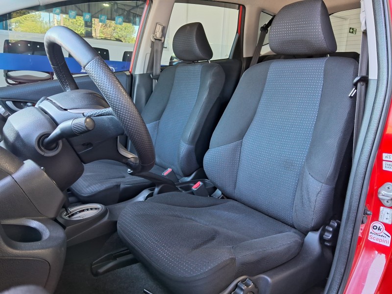 FIT 1.4 LXL 8V GASOLINA 4P AUTOMÁTICO - 2011 - SãO SEBASTIãO DO CAí