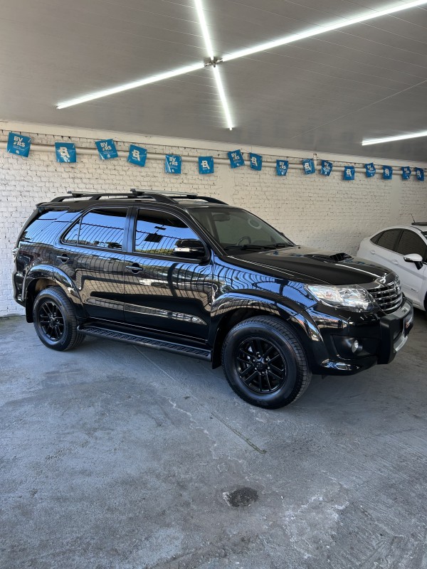 hilux sw4 3.0 srv 4x4 16v turbo intercooler diesel 4p automatico 2015 caxias do sul