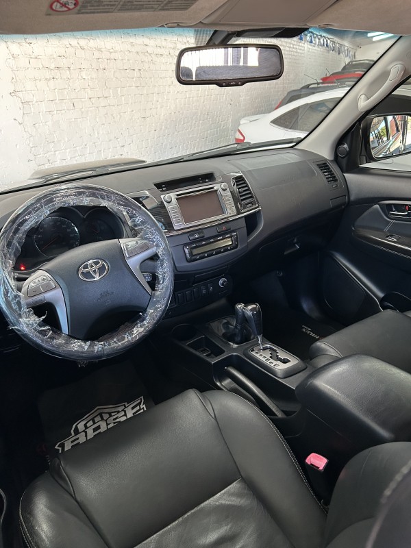 HILUX SW4 3.0 SRV 4X4 16V TURBO INTERCOOLER DIESEL 4P AUTOMÁTICO - 2015 - CAXIAS DO SUL