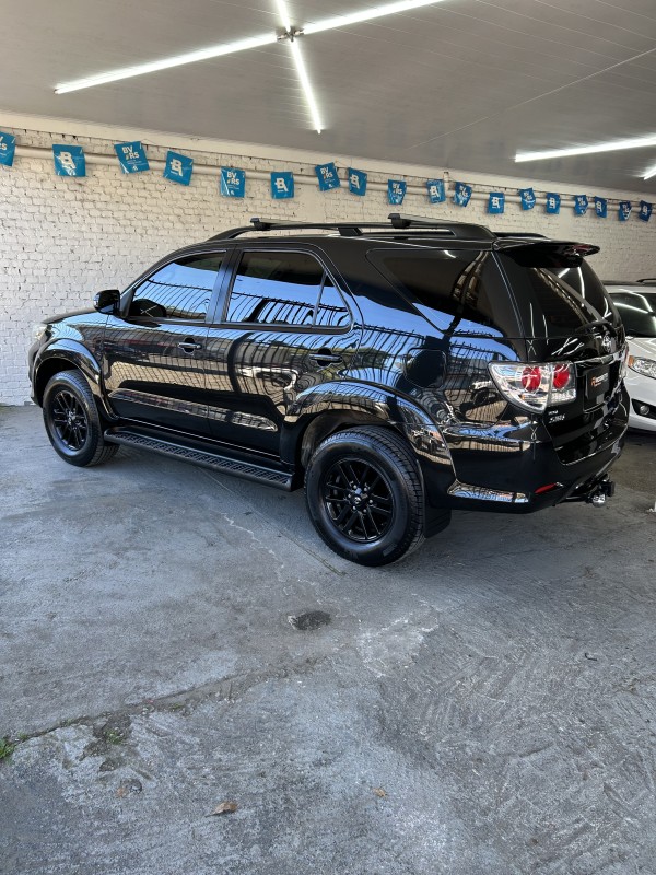 HILUX SW4 3.0 SRV 4X4 16V TURBO INTERCOOLER DIESEL 4P AUTOMÁTICO - 2015 - CAXIAS DO SUL