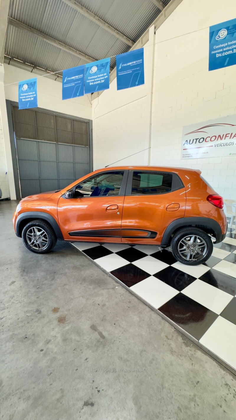 KWID 1.0 12V SCE FLEX INTENSE MANUAL - 2018 - MONTENEGRO