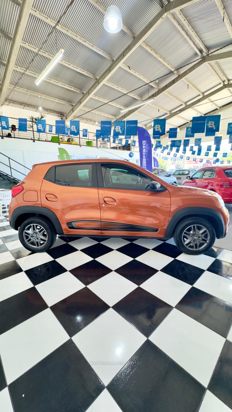 KWID 1.0 12V SCE FLEX INTENSE MANUAL - 2018 - MONTENEGRO