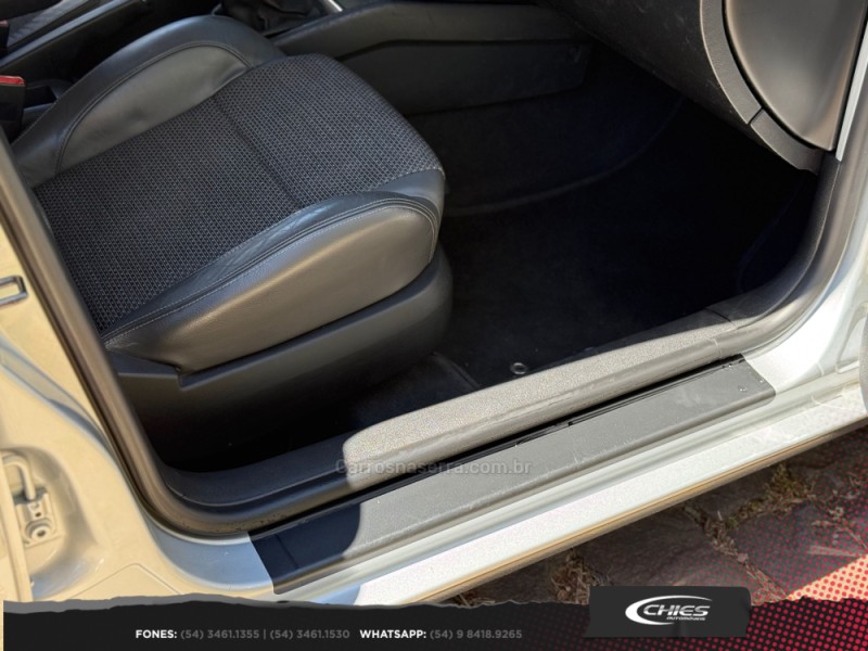 GOLF 1.6 MI SPORTLINE 8V FLEX 4P MANUAL - 2010 - CARLOS BARBOSA