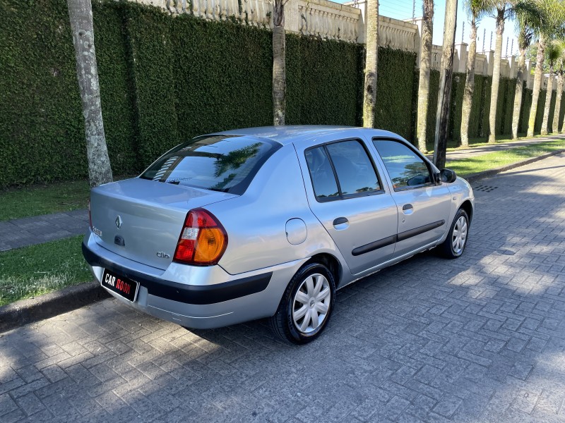 CLIO 1.0 AUTHENTIQUE 16V GASOLINA 4P MANUAL - 2005 - CAXIAS DO SUL
