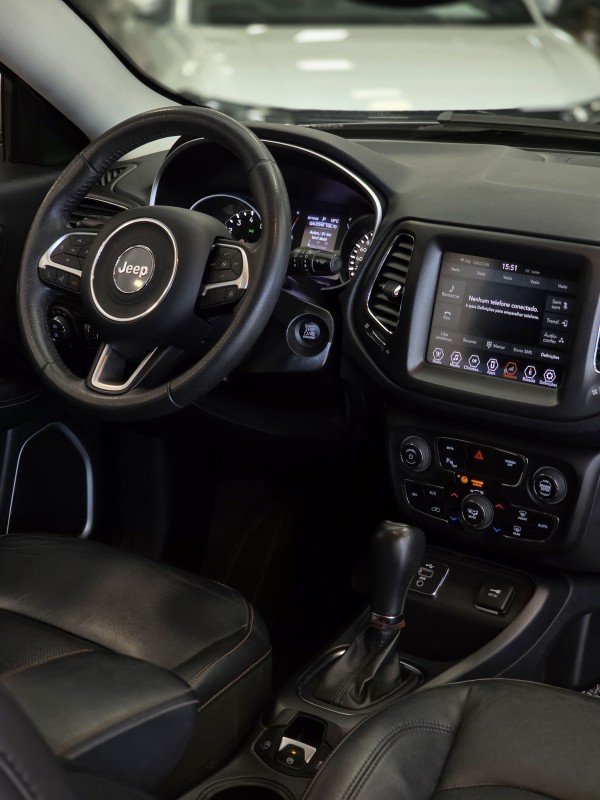 COMPASS 2.0 16V FLEX LONGITUDE AUTOMÁTICO - 2018 - CAXIAS DO SUL