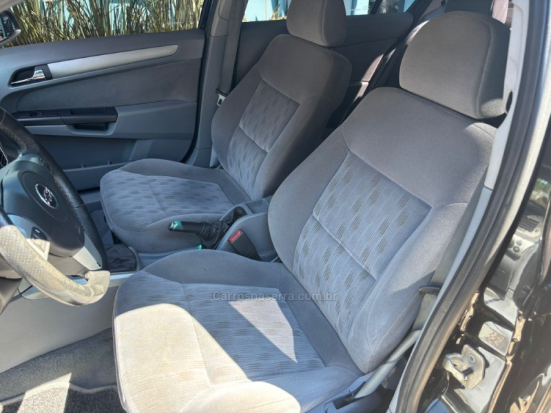VECTRA 2.0 MPFI ELEGANCE 8V FLEX 4P MANUAL - 2009 - CANELA