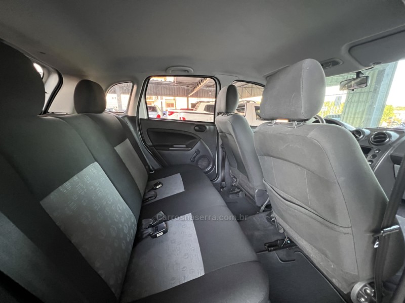 FIESTA 1.0 MPI CLASS HATCH 8V FLEX 4P MANUAL - 2013 - BOM PRINCíPIO