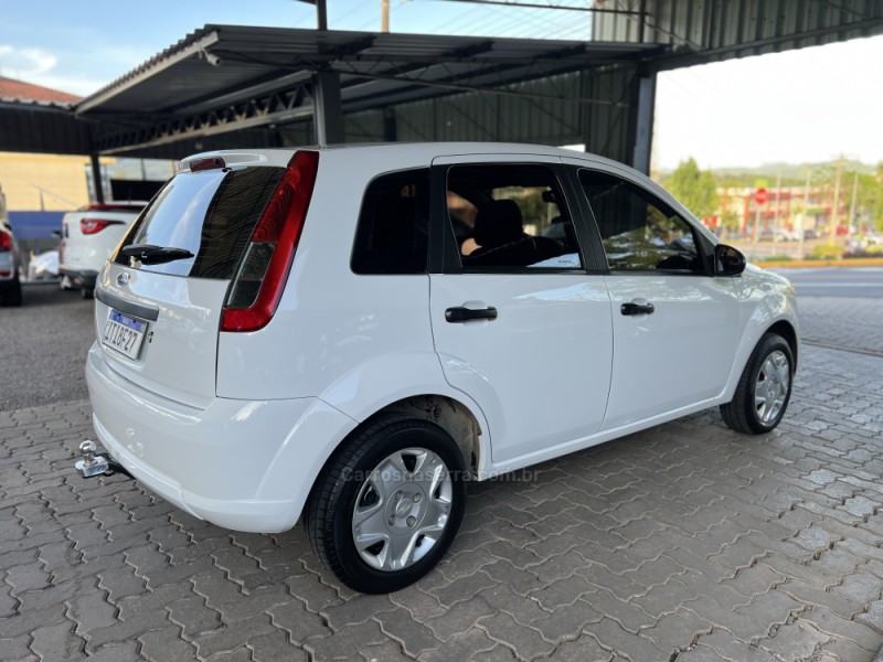 FIESTA 1.0 MPI CLASS HATCH 8V FLEX 4P MANUAL - 2013 - BOM PRINCíPIO