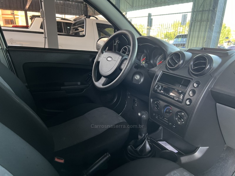 FIESTA 1.0 MPI CLASS HATCH 8V FLEX 4P MANUAL - 2013 - BOM PRINCíPIO