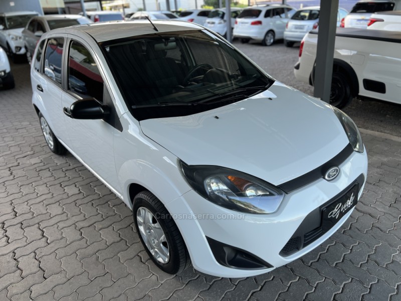 FIESTA 1.0 MPI CLASS HATCH 8V FLEX 4P MANUAL - 2013 - BOM PRINCíPIO