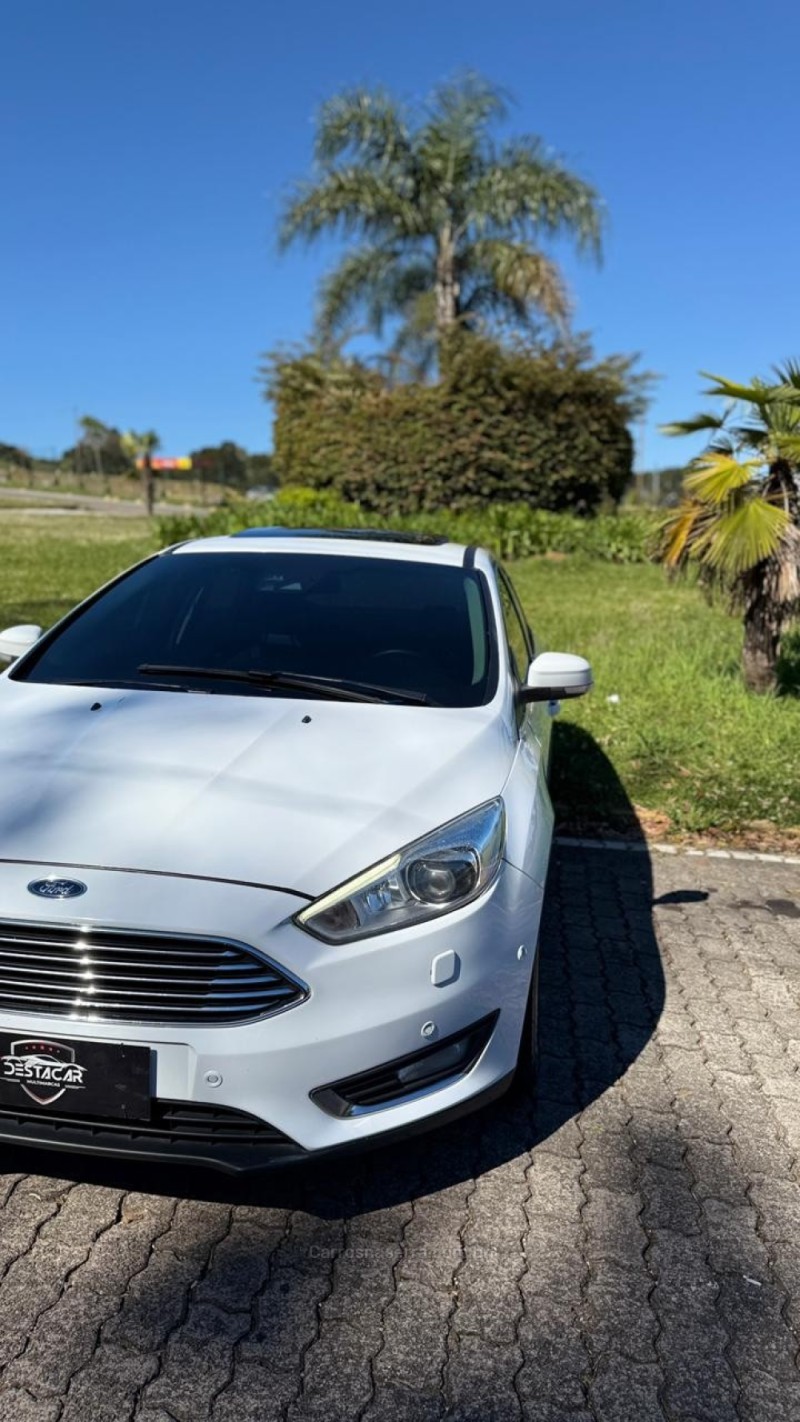 FOCUS 2.0 TITANIUM PLUS SEDAN 16V FLEX 4P AUTOMÁTICO - 2016 - CAXIAS DO SUL