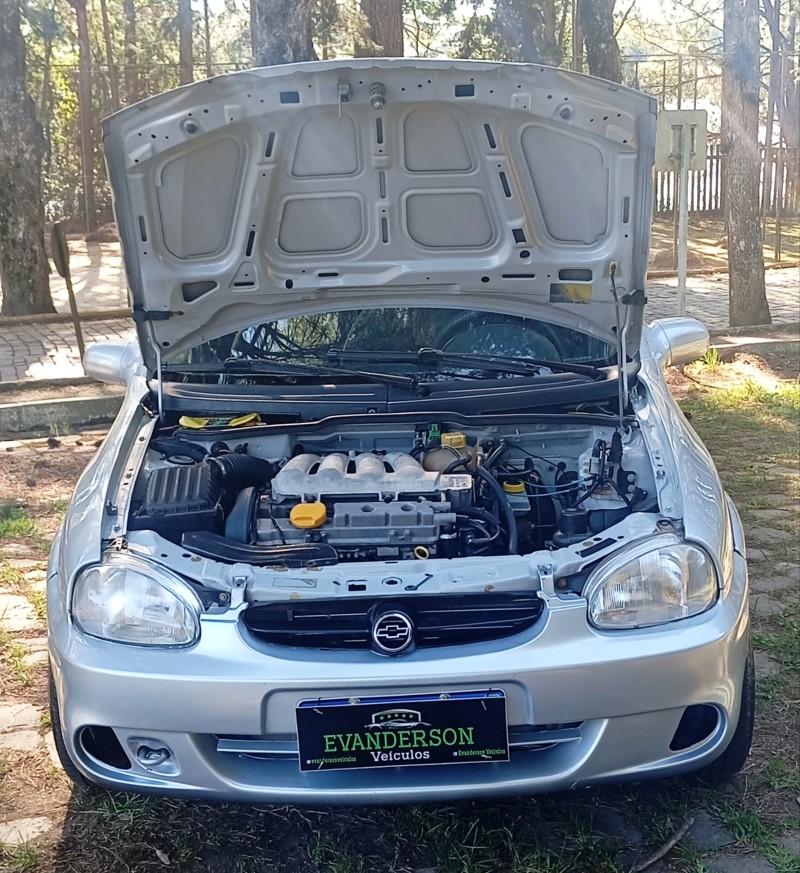 CORSA 1.0 MPFI MILENIUM SEDAN 16V GASOLINA 4P MANUAL - 2000 - CAXIAS DO SUL