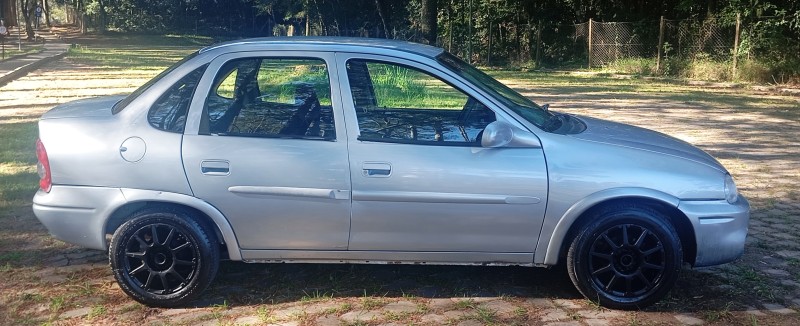 CORSA 1.0 MPFI MILENIUM SEDAN 16V GASOLINA 4P MANUAL - 2000 - CAXIAS DO SUL