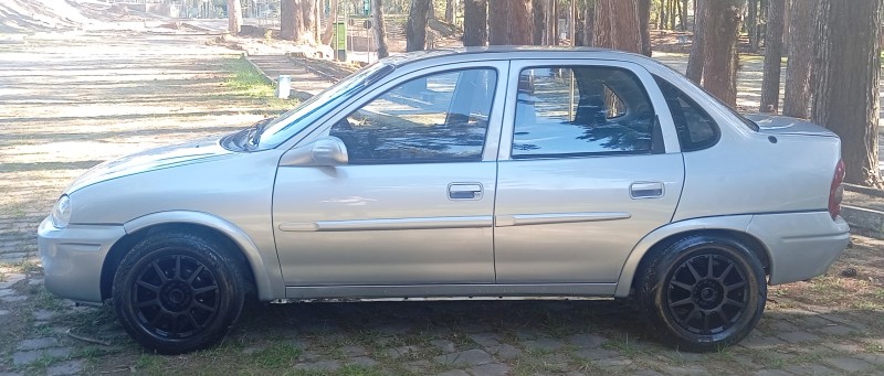 CORSA 1.0 MPFI MILENIUM SEDAN 16V GASOLINA 4P MANUAL - 2000 - CAXIAS DO SUL