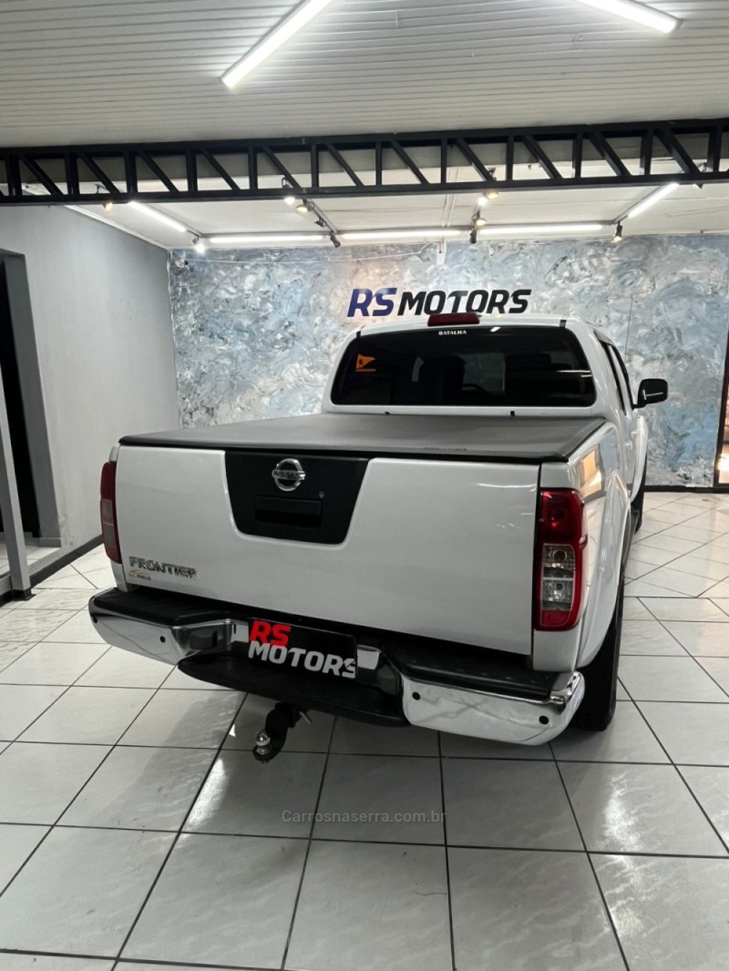 FRONTIER 2.5 S 4X4 CD TURBO ELETRONIC DIESEL 4P MANUAL - 2015 - CAXIAS DO SUL