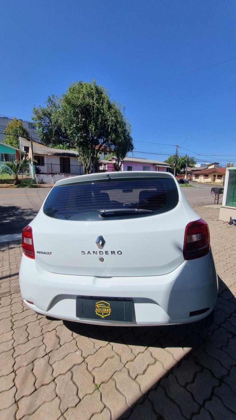 SANDERO 1.0 AUTHENTIQUE 16V FLEX 4P MANUAL - 2018 - PASSO FUNDO