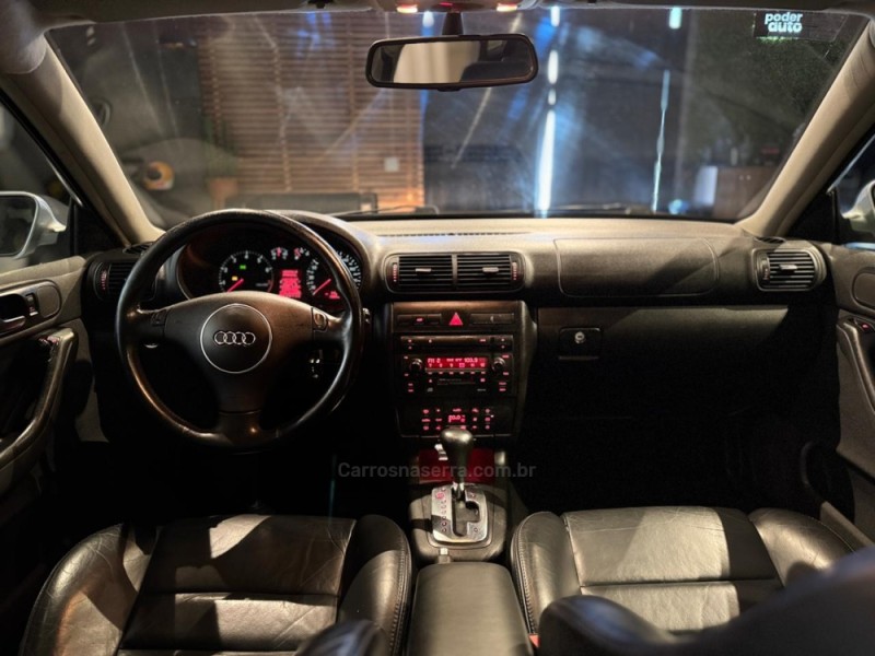 A3 1.8 20V 180CV TURBO GASOLINA 4P AUTOMÁTICO - 2003 - FARROUPILHA