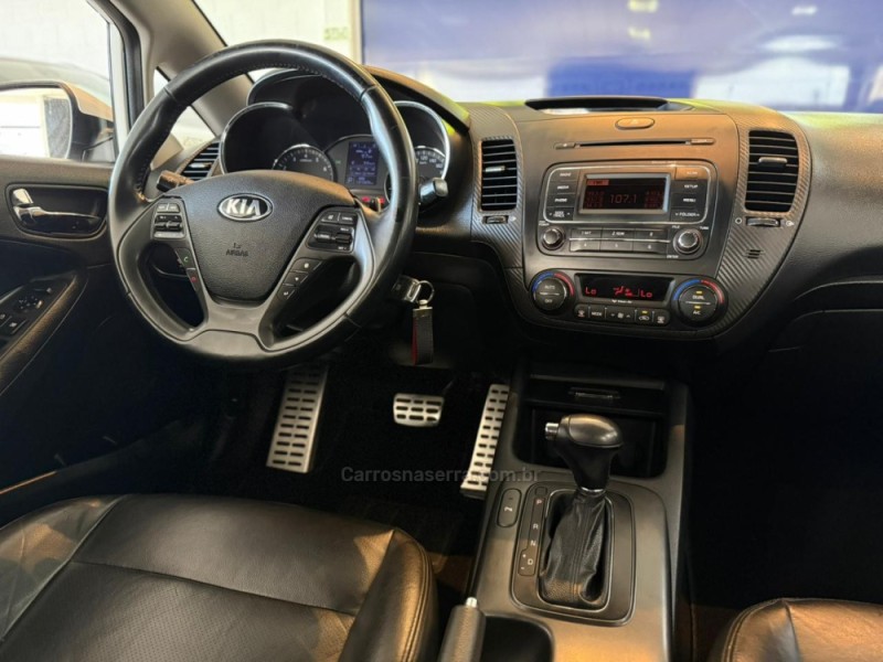 CERATO 1.6 SX3 16V FLEX 4P AUTOMÁTICO - 2015 - SãO LEOPOLDO