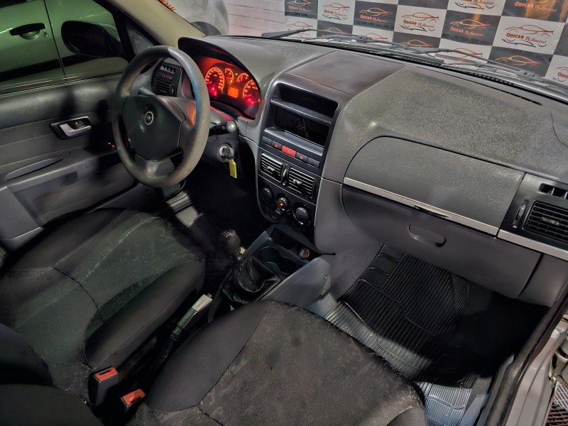 PALIO 1.8 MPI HLX WEEKEND 8V FLEX 4P MANUAL - 2006 - CAXIAS DO SUL