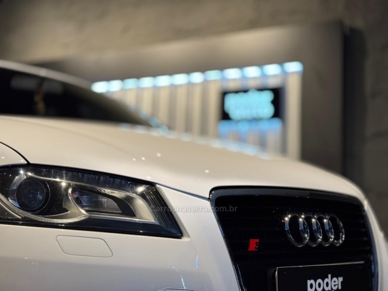 A3 2.0 TFSI SPORTBACK 16V GASOLINA 4P S-TRONIC - 2012 - FARROUPILHA