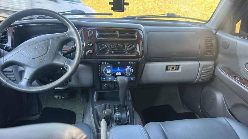 PAJERO SPORT 3.0 4X4 V6 24V GASOLINA 4P AUTOMÁTICO - 2001 - FARROUPILHA