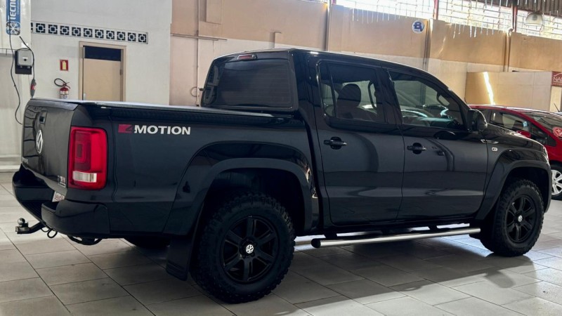 AMAROK 2.0 TRENDLINE 4X4 CD 16V TURBO INTERCOOLER DIESEL 4P MANUAL - 2013 - ESTâNCIA VELHA