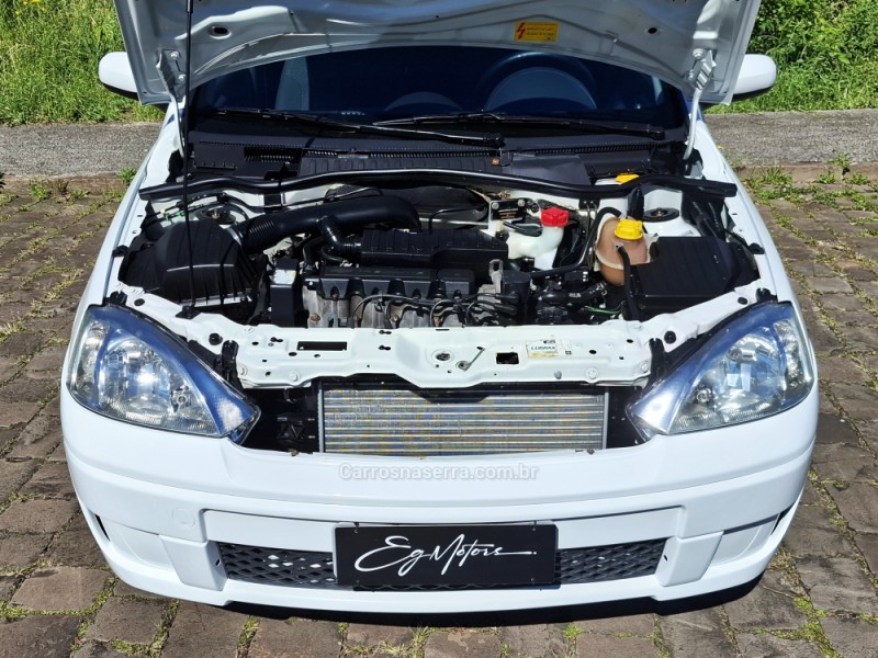 CORSA 1.4 MPFI PREMIUM SEDAN 8V FLEX 4P MANUAL - 2011 - BENTO GONçALVES