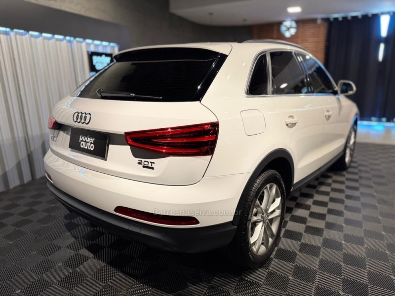 Q3 2.0 TFSI AMBIENTE QUATTRO 4P GASOLINA S TRONIC - 2015 - FARROUPILHA