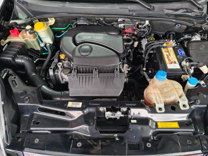 PUNTO 1.4 ATTRACTIVE ITALIA 8V FLEX 4P MANUAL - 2016 - CAXIAS DO SUL