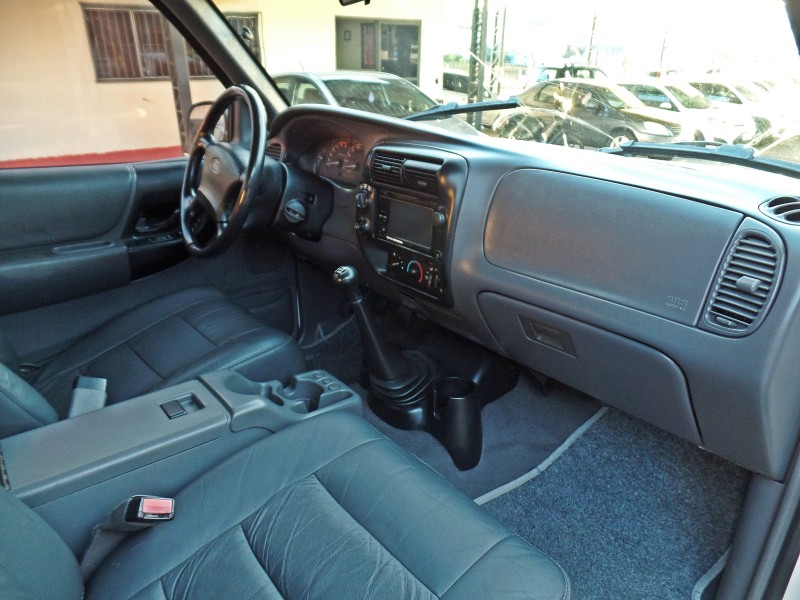 RANGER 2.8 XLT 4X4 CD 8V TURBO INTERCOOLER DIESEL 4P MANUAL - 2003 - CAXIAS DO SUL