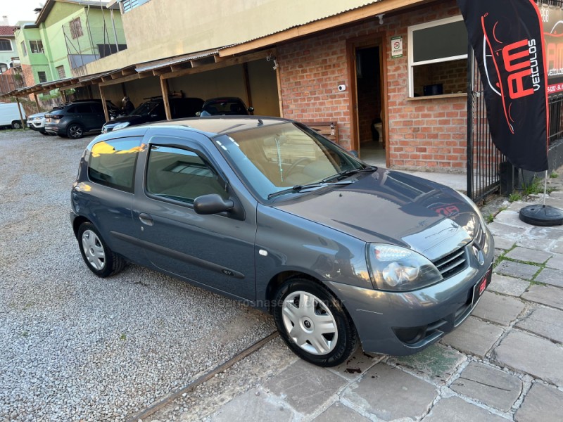 CLIO 1.0 CAMPUS 16V FLEX 2P MANUAL - 2011 - CAXIAS DO SUL