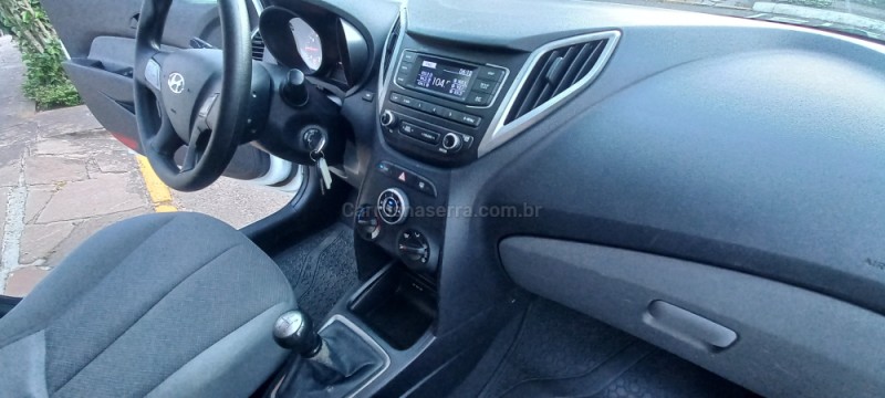 HB20S 1.0 COMFORT 12V FLEX 4P MANUAL - 2019 - PICADA CAFé