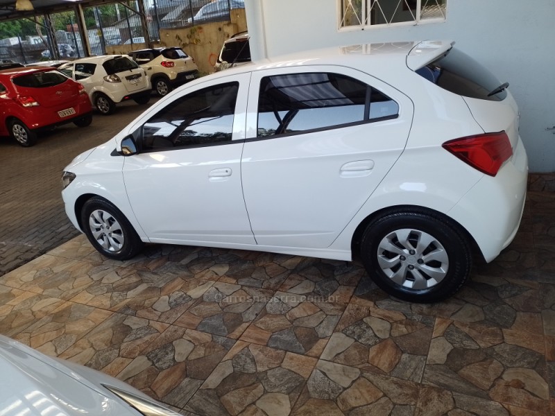 ONIX 1.0 MPFI LT 8V FLEX 4P MANUAL - 2017 - CAXIAS DO SUL